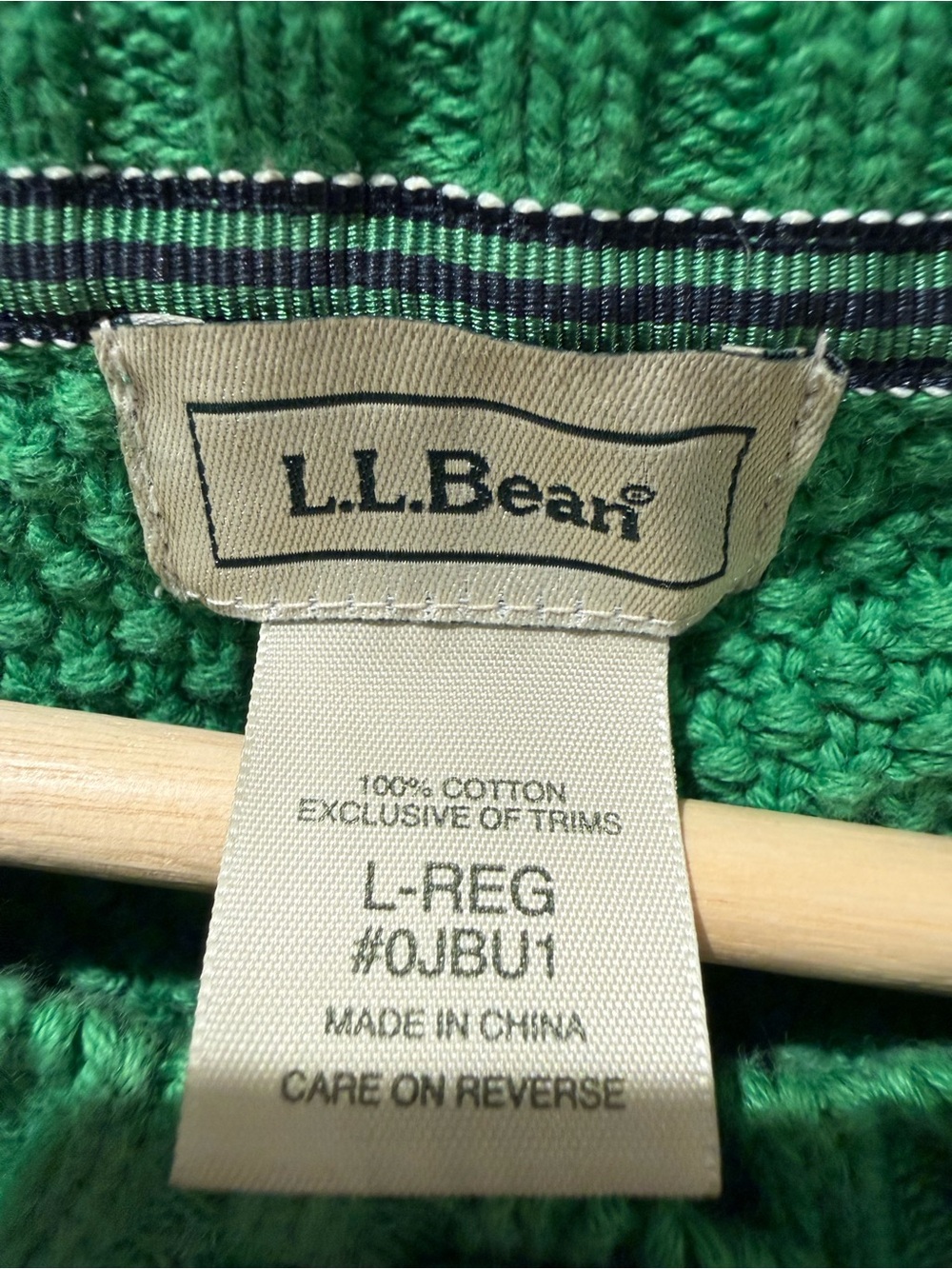 Vintage L.L. Bean Textured Knit Cardigan – Vibrant Kelly Green - Picture 3 of 3